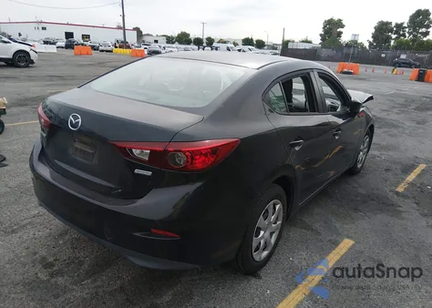 2015 Mazda Mazda3 I Sport z USA, uszkodzony, nr VIN 3MZBM1U78FM201075
